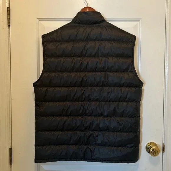H&M feather down sleeveless zippered vest - Picture 3 of 9